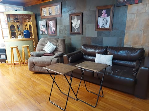 Successful Airbnb property: Beautiful and safe house in a condominium. in Calama