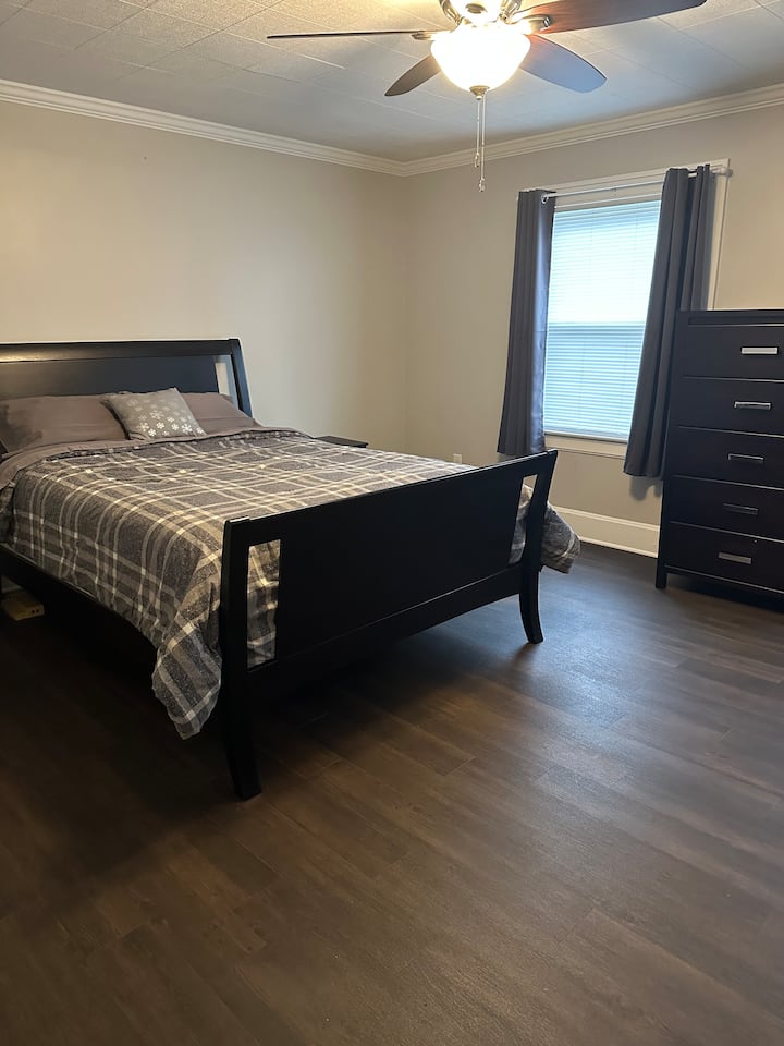 غرفة النوم 1