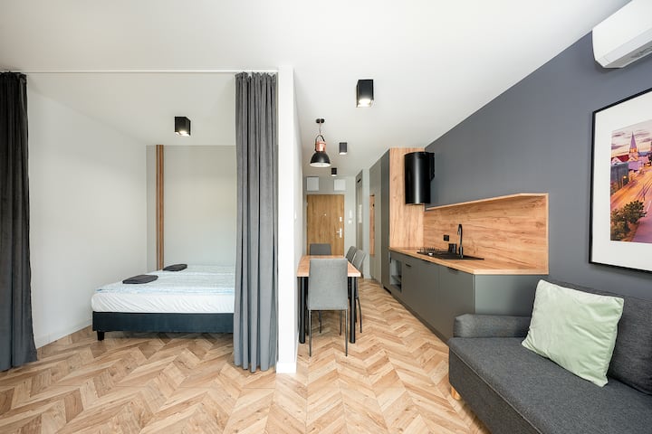 1 Bedroom For 4 Wólczańska W15 By City Host - Łódź
