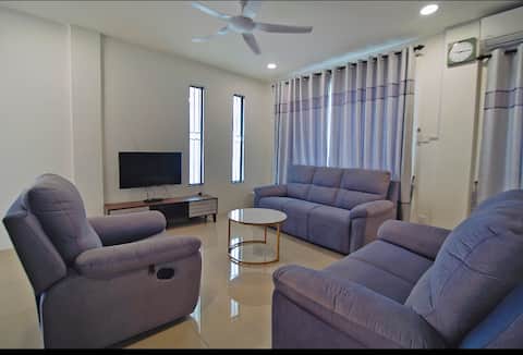 V Love Homestay