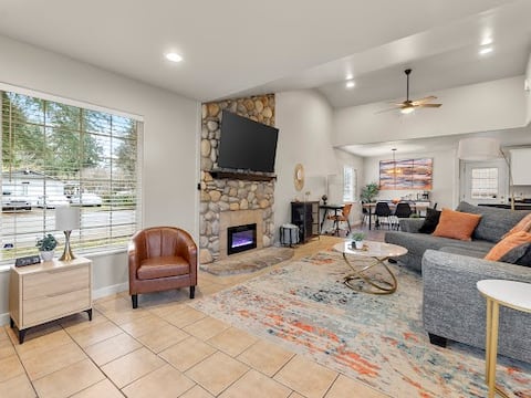 Relax and Unwind in Tumwater 3bd/2ba, Free parking