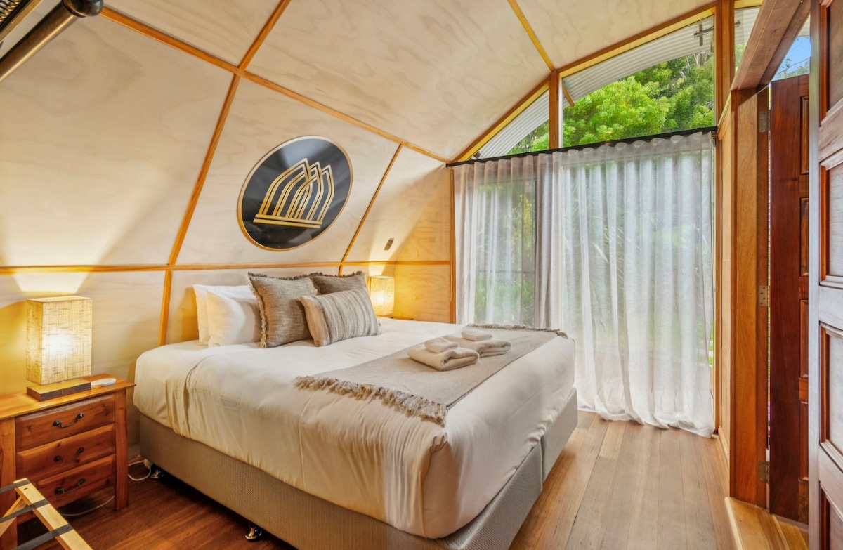 قبة 1، سرير كوين 1