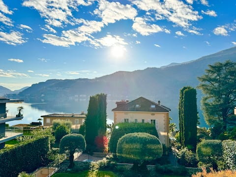 Limone Suite with Lake view