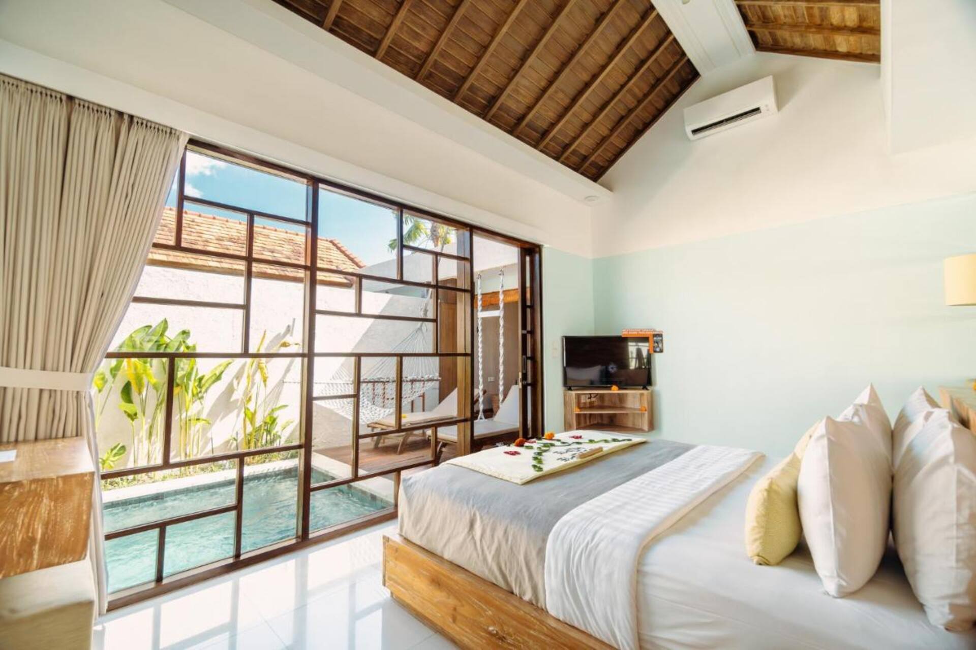 Beach Club Escape 1 Bedroom Private Villa in Bali 2