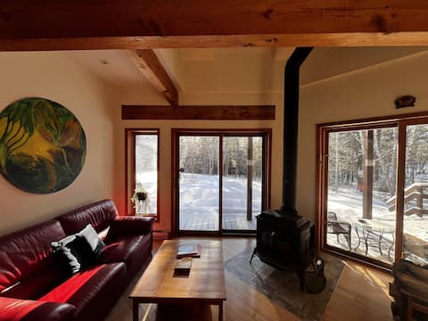 Popular Airbnb listing: The Domek has a soothing nature in Sainte Béatrix