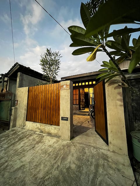 Sammy's Tiny House Amartapura