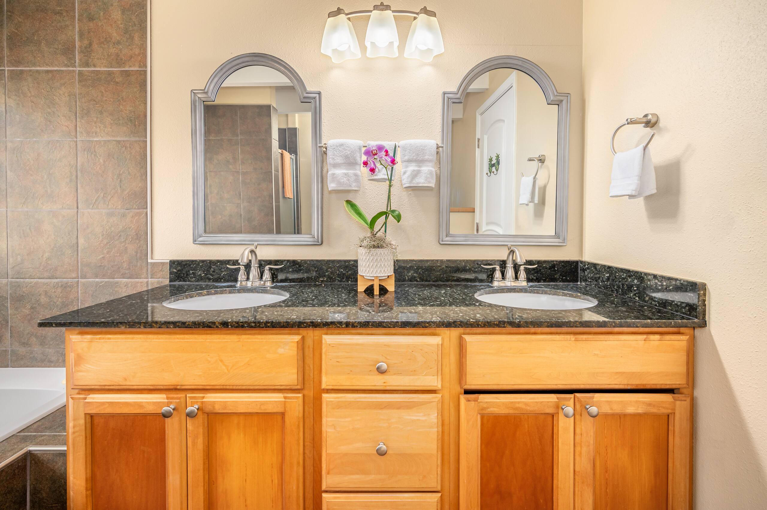 Home in Hanalei · ★4.98 · 3 bedrooms · 3 beds · 3 baths - Image 14