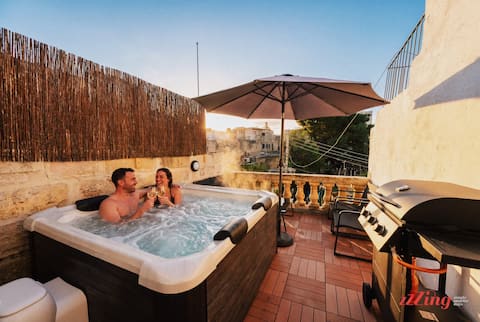 Charming Village Escape with Jacuzzi & Games Room