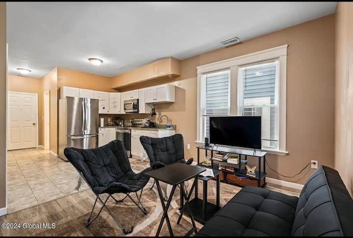 Private Room In Albany - Albany, NY