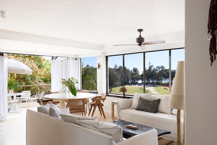 Frangipani By Sea Clarkes Beach Ocean Views & Pool - Byron Bay