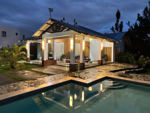 Villa Sendero del Cielo, Complex and Private Pool.