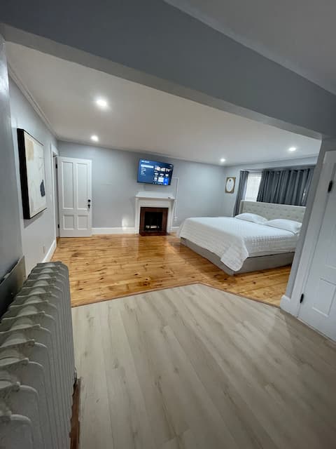 Bly Estate 2BR Escape | Pool+ Fire Pit +Cozy Vibes