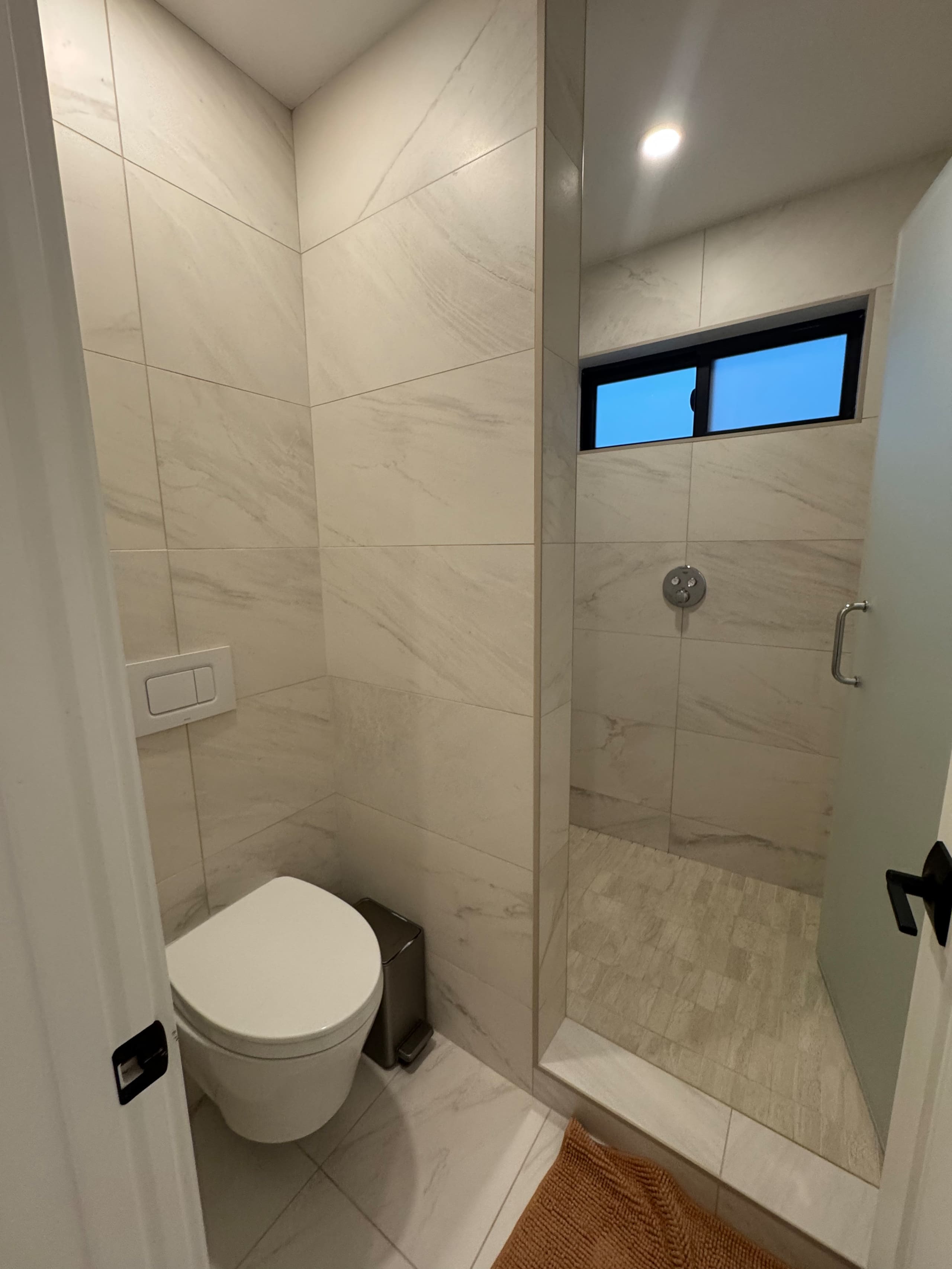 Home in South San Francisco · ★5.0 · 3 bedrooms · 4 beds · 1 private bath - Image 14