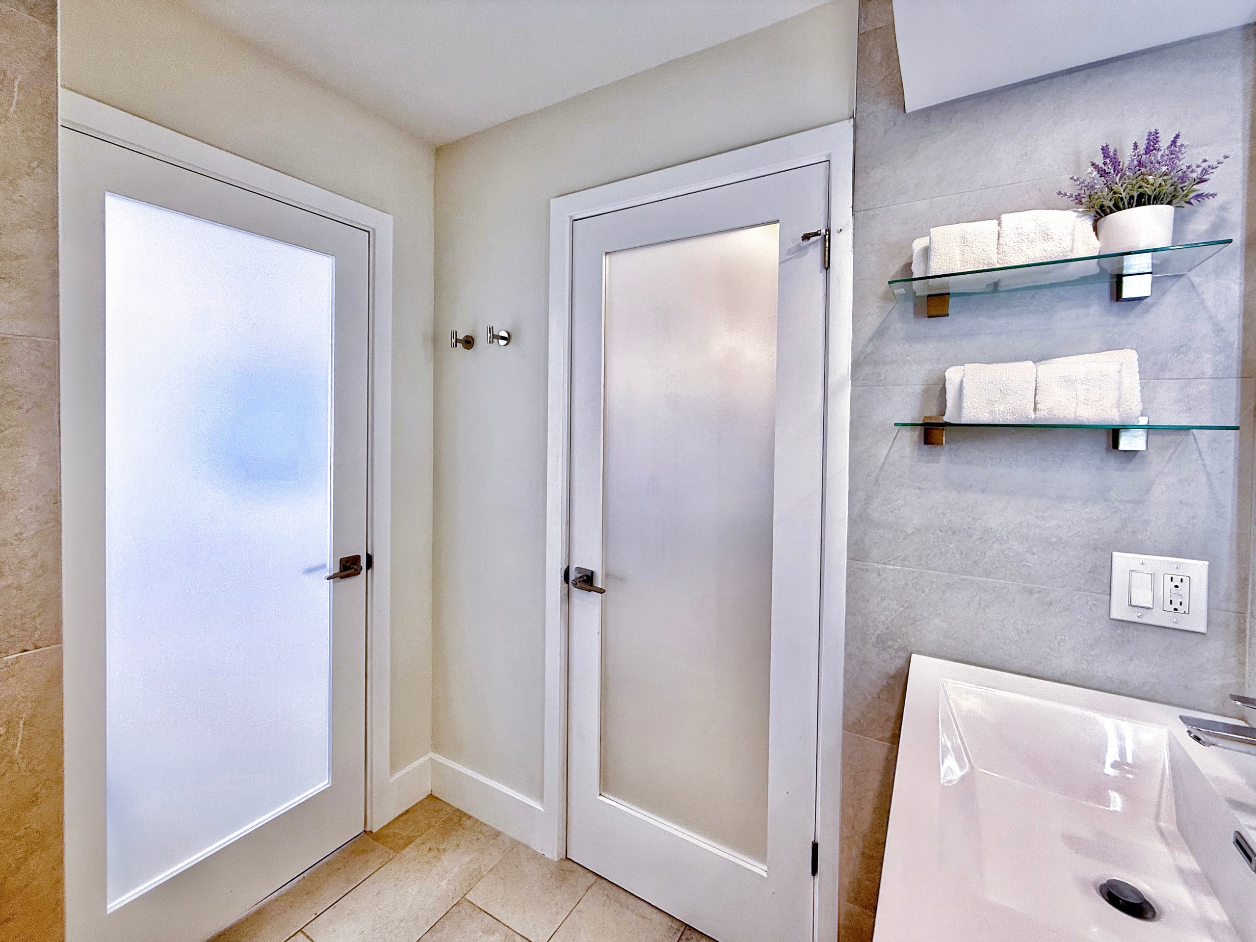 29FL-Ultra Upscale Modern 1BR-Ocean View w/Parking - Image 38