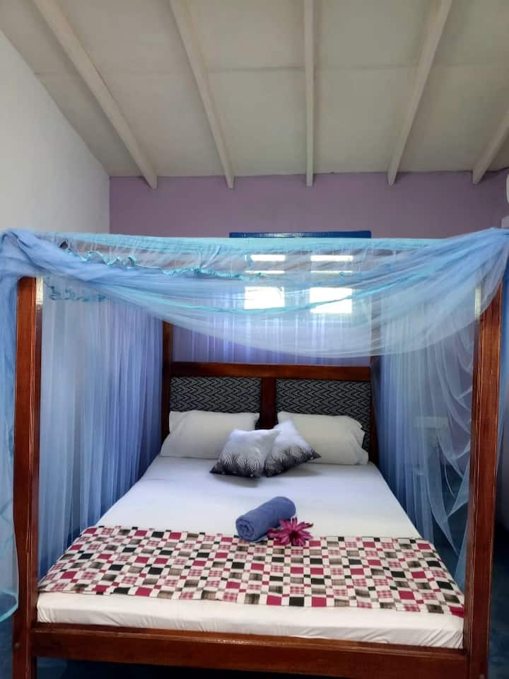 საძინებელი 4