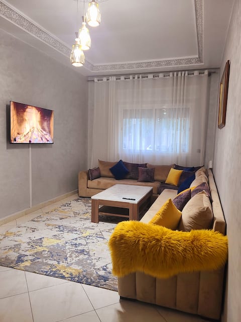 Luxury Apartment 
Airport / University Hospital / Air conditioning