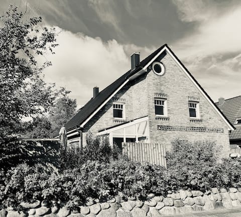 Dune house front with fireplace & dune view