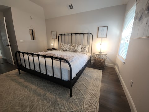 Quiet Downtown Roanoke Home
