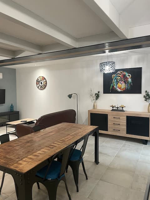 Cozy 70 m2 house in the heart of town with garden