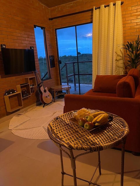 Top performing Airbnb: Cozy cottage with beautiful view in Chapada. in Goiás