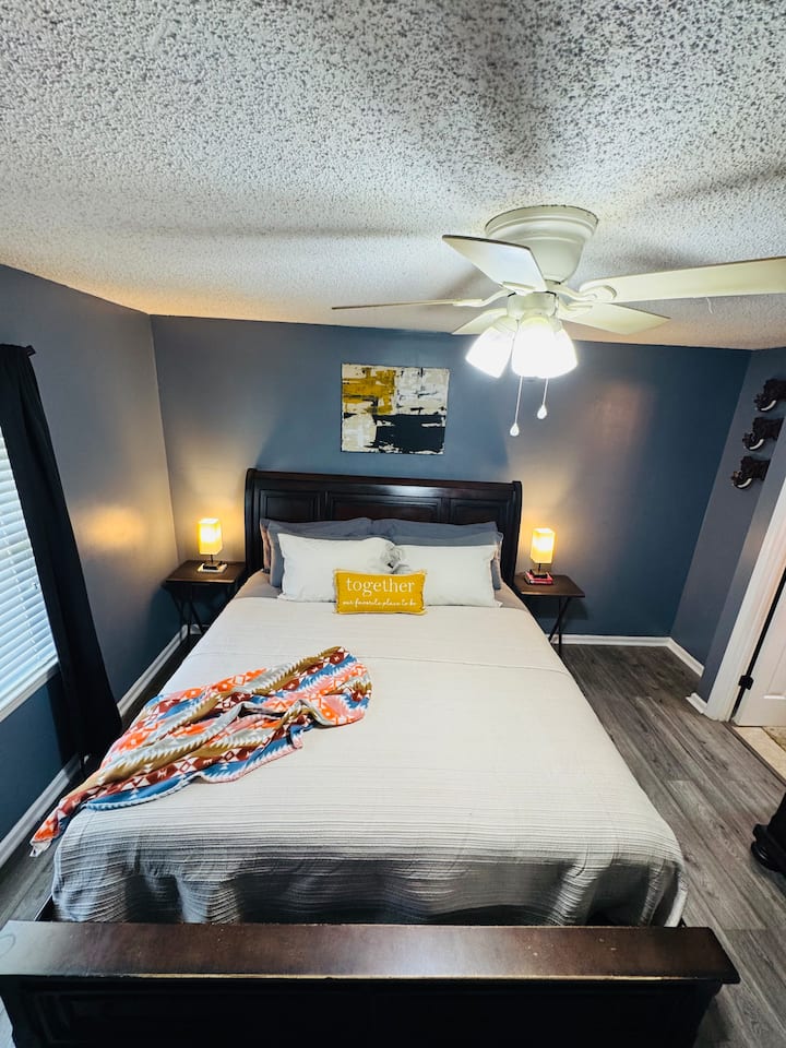 საძინებელი 1