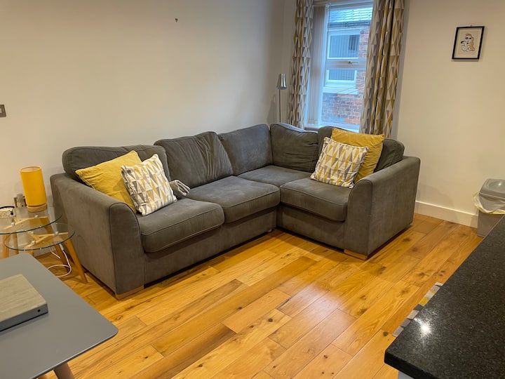 Apartment 4, 11 The Beach - Modern Beachfront Flat - Filey