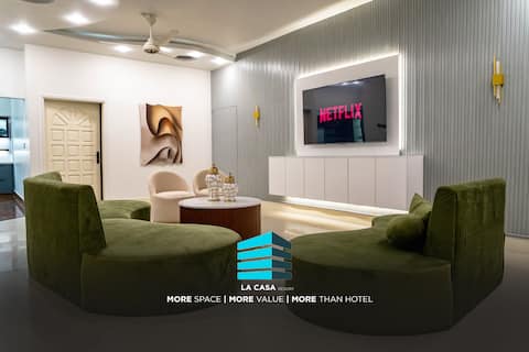 Sapphire by La Casa – Luxury Stay + 24/7 Security