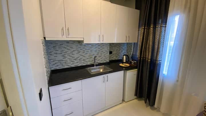 Alsancakta Sahile Yakın Lux Oda - Alsancak