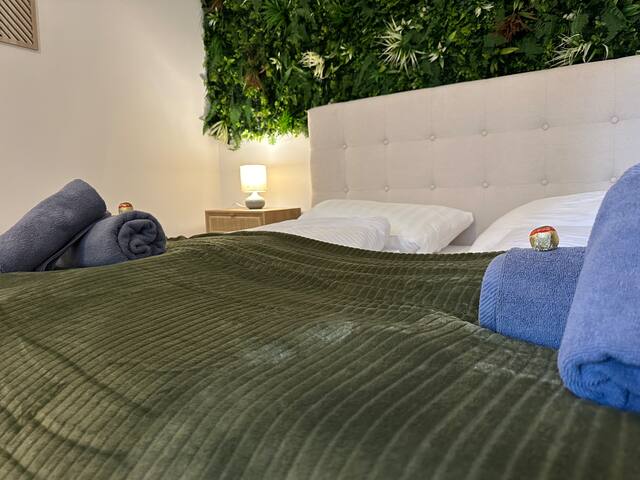 Central elegant Heritage Flat gallery image 4