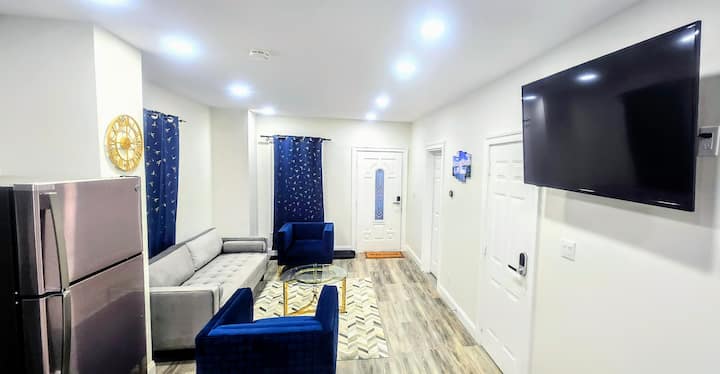 New 2br Walk 2 Niagara Falls-5 Min-free Parking - Niagara Falls, NY
