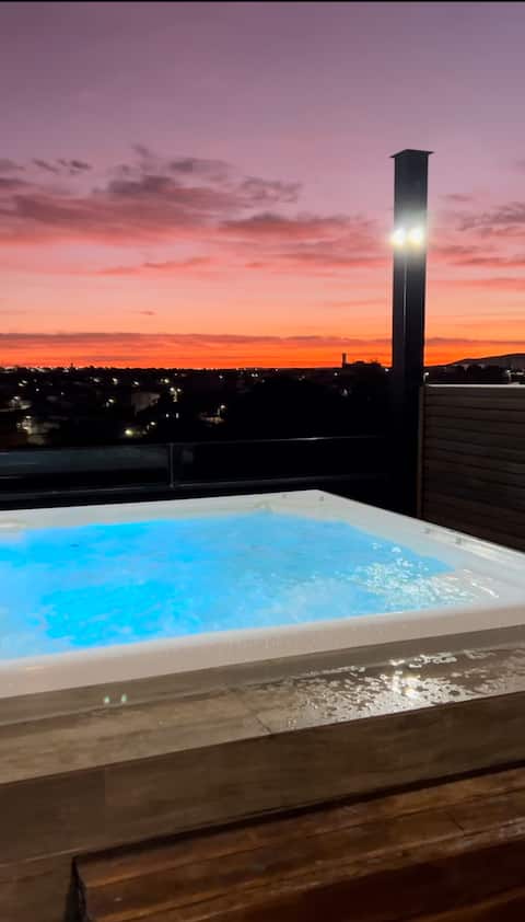 Luxury House /3 bedrooms/Jacuzzi