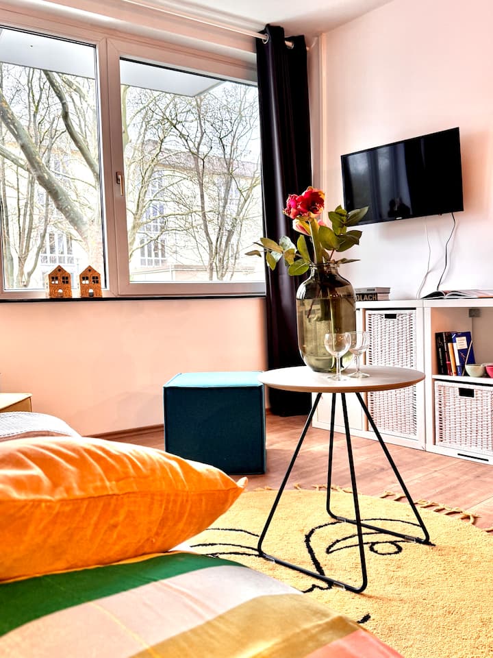 Time And Space - Live Quietly, Discover Centrally - Kassel