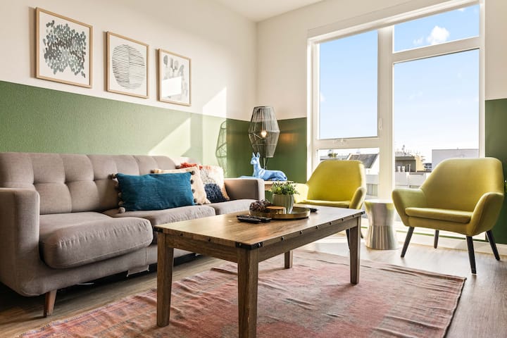 Light-filled 2bd Suite In K-town | Parking & Gym - Los Ángeles, CA