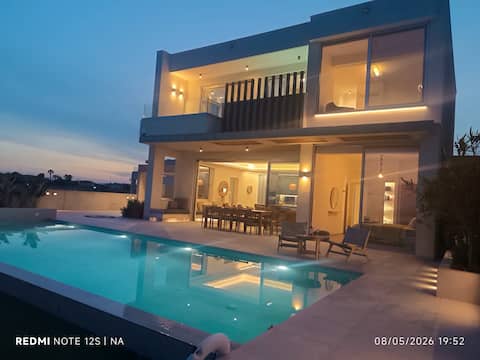 Blue Aura Beach villa