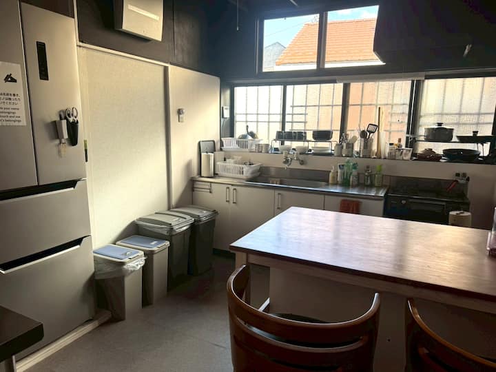 古民家をリフォームした個室ゲストハウス/閑静な住宅街/駐車場/Wifi【宇都宮本館】 - Utsunomiya
