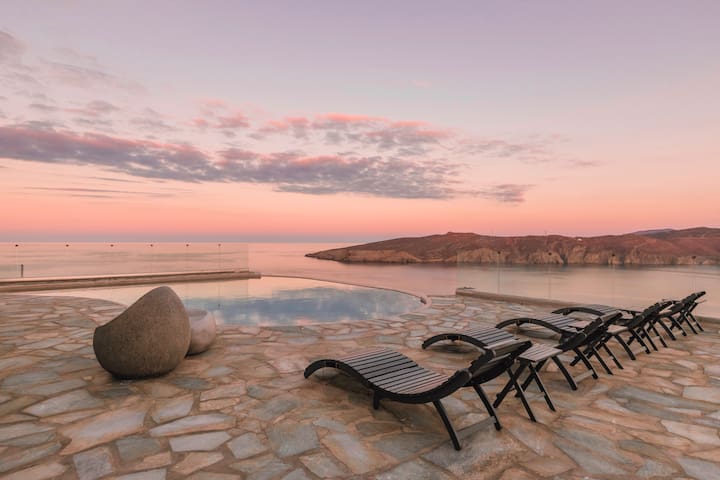 Island~Riviera~Mykonos