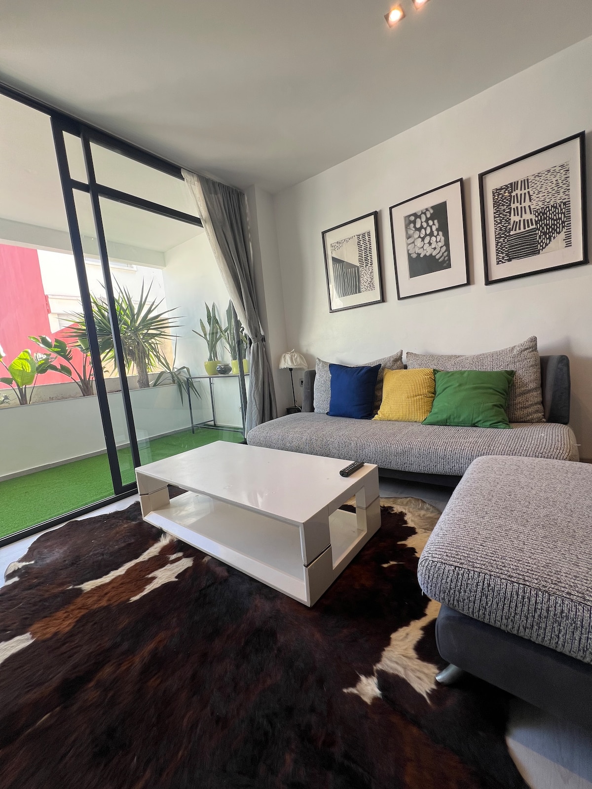 Rental unit in Casablanca  484  2 bedrooms  2 beds  1 bath - image 2