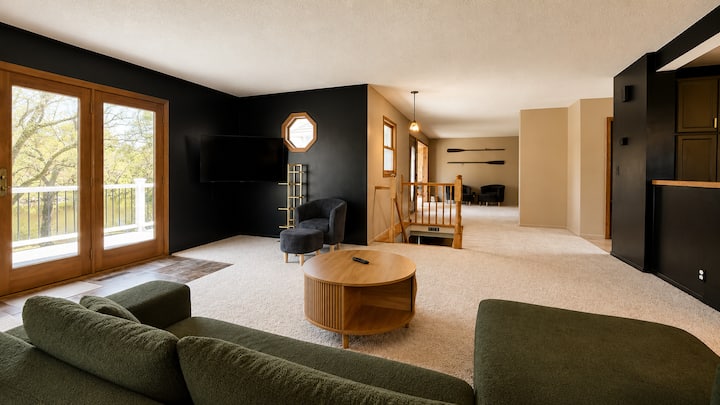 Spacious Lakefront Home With Nostalgic Charm - Chippewa Falls, WI