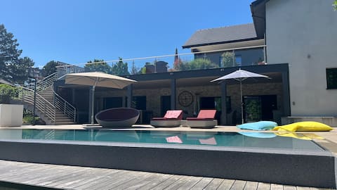 Apartment with private pool, gym, sauna