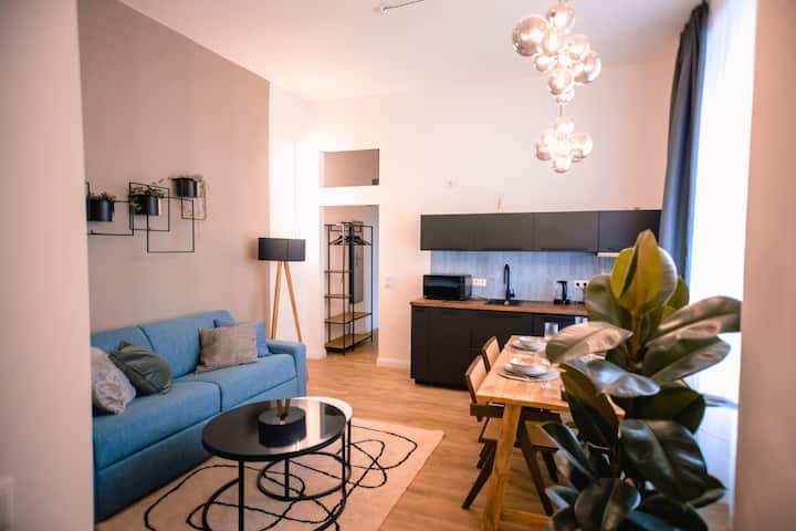 Designer-spot An Der Schönhauser-allee - Ap2 - Berlin