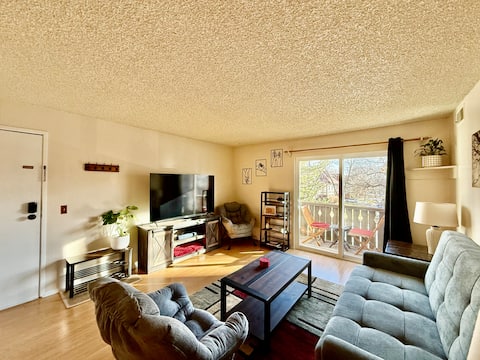 Popular Airbnb listing: Cutest Apartment w/ Pool -10 Min to Pearl Street in Palo Park