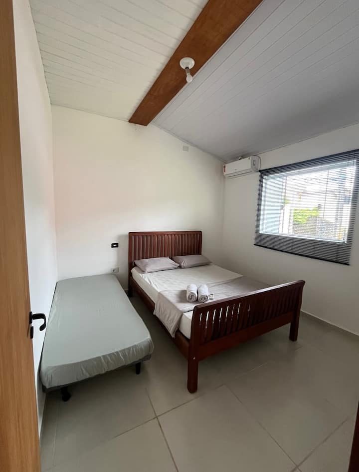 საძინებელი 1