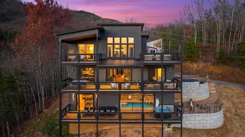 Stunning Views| Roof Deck| Hot Pool | Hot Tub| GmRm!