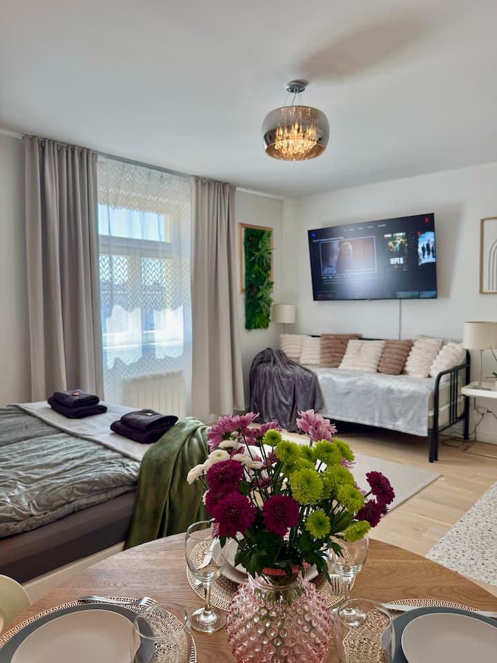 Angel Apt|5min->train/ae St.|self Checkin|smarttv - Prague