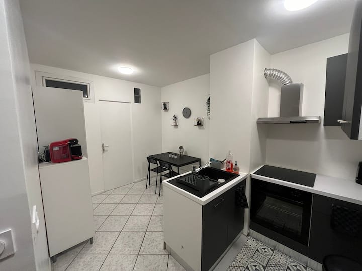 Chambre Neuve Proche Transport - Villeurbanne