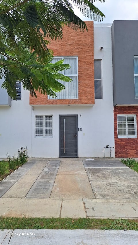 House in Coto Parque Agua Azul, with a swimming pool.