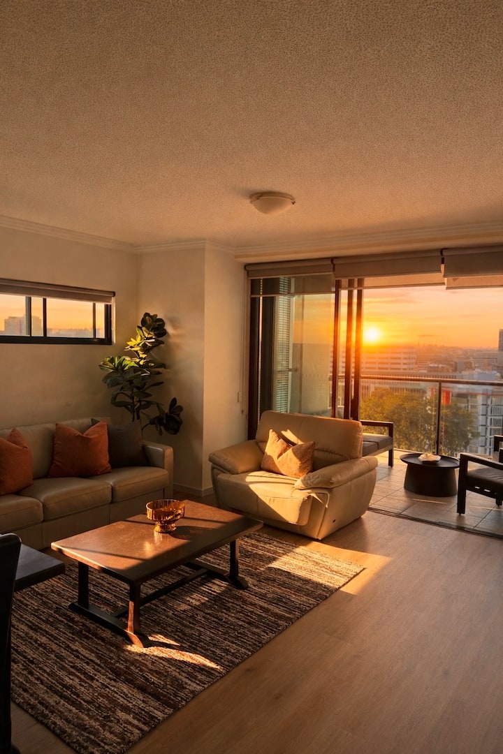 Spacious City Apt | Pool, Free Parking, Sleeps 6 - 米爾頓