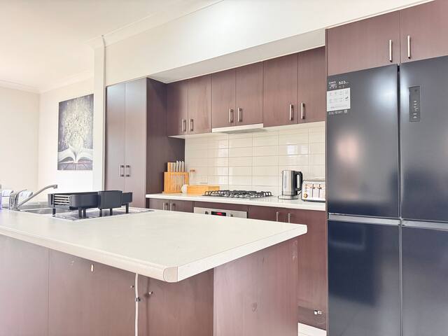 Blue Haven Retreat – Thornton Central 60 gallery image 2