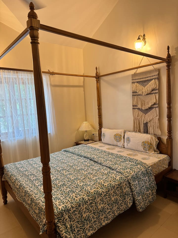 Bedroom 1 image 3