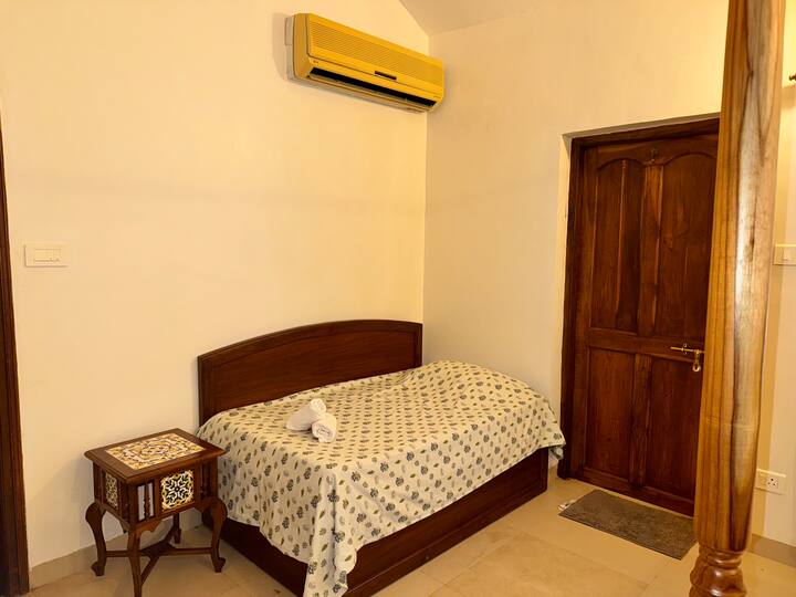 This a openable bed, queen size comfortable for two guests